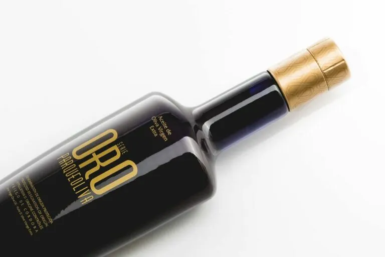 Olive oil bottle stoppers